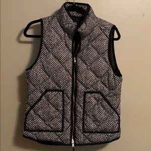 Herringbone puffer vest